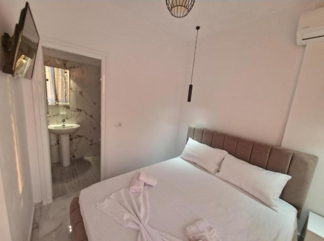 קסאמיל Blue Hotel מראה חיצוני תמונה